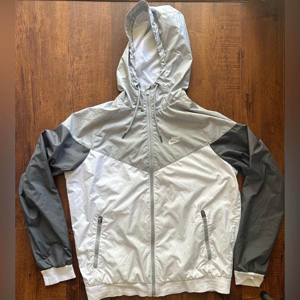 Nike Sportswear Men’s Windbreaker Jacket